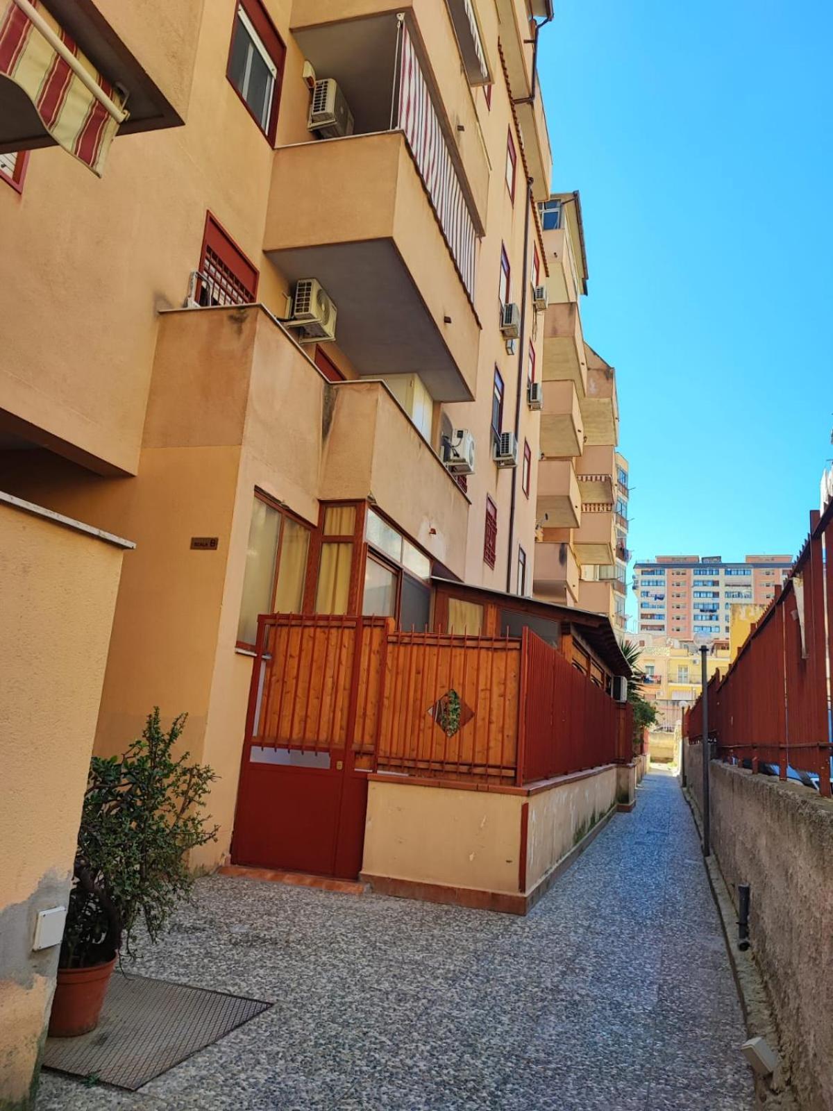 Genoard Apartment Palermo Exterior photo